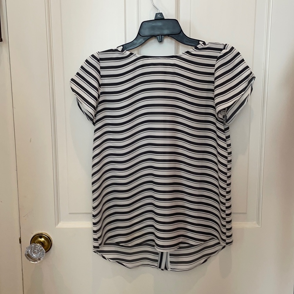 LOFT grey/white stripe shirt